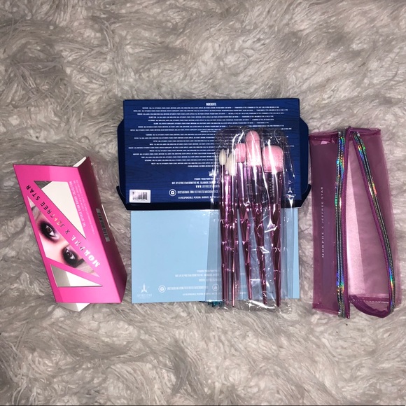 Jeffree Star Blue Blood & Brush Set - Picture 3 of 4